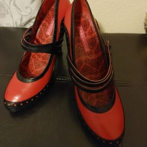 Bordello heels